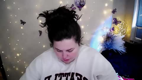 sophia__olsen online show from February 4, 7:44 am