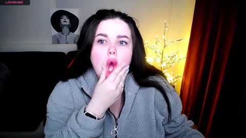 Snapshot of sophia__olsen chatting on February 1, 6:21 am sophia__olsen online show from February 1, 6:21 am