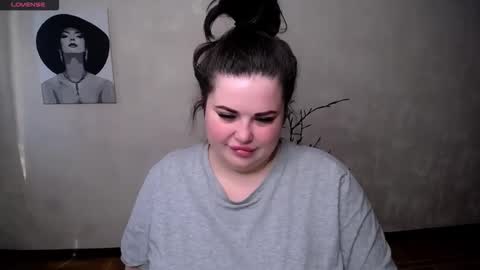 Snapshot of sophia__olsen chatting on September 16, 6:32 am sophia__olsen online show from September 16, 6:32 am