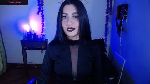 Snapshot of sophia_dk chatting on December 16, 10:13 pm sophia hottie online show from December 16, 10:13 pm