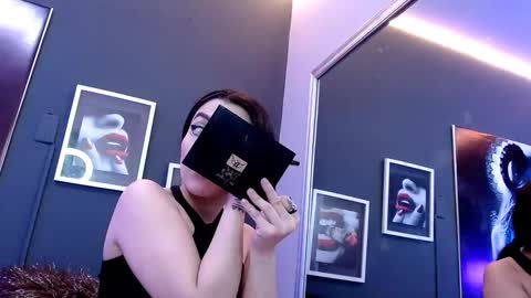 Snapshot of sophia_dk chatting on February 17, 5:44 pm sophia hottie online show from February 17, 5:44 pm