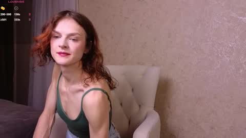Snapshot of sophia_dreamy chatting on March 2, 1:26 am Sophia online show from March 2, 1:26 am