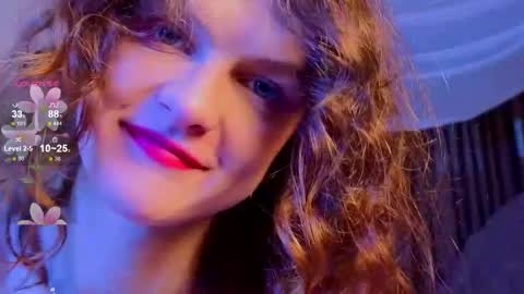 Snapshot of sophia_dreamy chatting on October 13, 2:14 am Sophia online show from October 13, 2:14 am