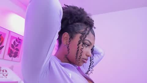 SOPHIA online show from March 10, 7:40 pm