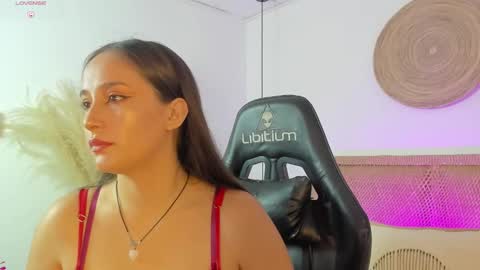 S O P H I A online show from November 7, 1:06 pm