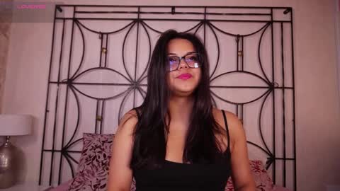 Sofi online show from December 4, 11:23 am