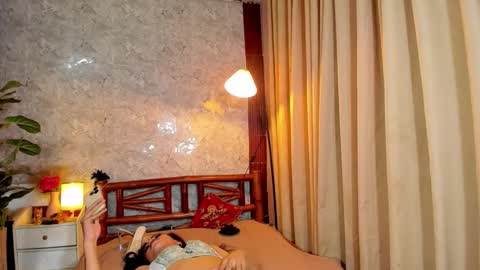 UR HOT SOPHIA online show from December 4, 6:26 am