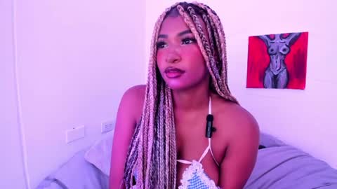 Sophie online show from April 3, 7:34 pm