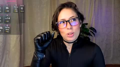 Snapshot of sophiadumont chatting on February 16, 2:11 am Sophia online show from February 16, 2:11 am