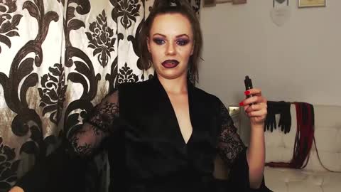 sOPHIAbRIMMS online show from February 27, 12:45 pm