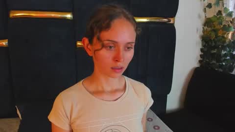 sophiamiller6 online show from March 30, 2:16 pm