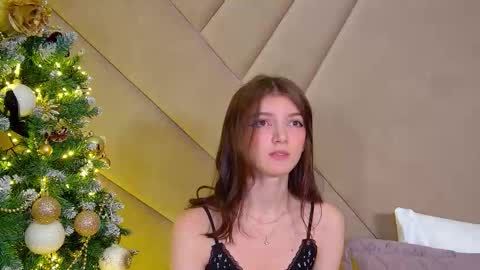 SophiaProve online show from December 18, 3:28 pm