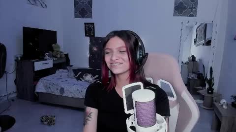 sophie doll online show from April 22, 3:25 am