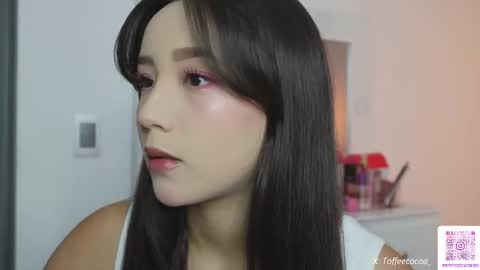 Sophie or Sof online show from February 6, 12:36 am