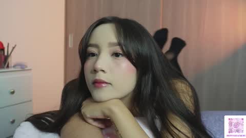 Sophie or Sof online show from February 17, 3:17 am