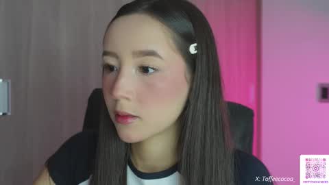 Snapshot of sophie_lii chatting on September 19, 9:14 pm Sophie or Sof online show from September 19, 9:14 pm