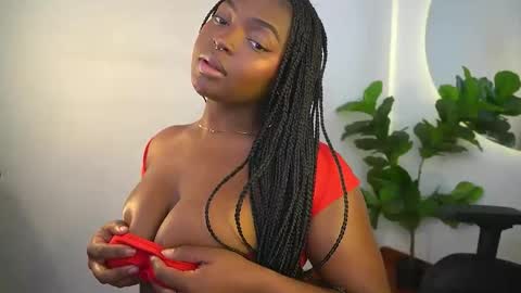 Sophie online show from May 13, 1:39 pm