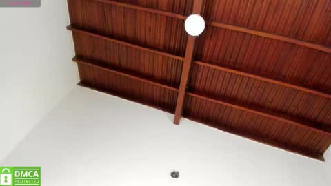 sophie_smith19 online show from December 14, 1:28 pm