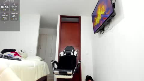 sophiebaker__ online show from September 11, 2:56 am