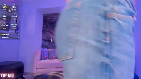 Sophie online show from April 9, 12:13 am