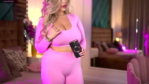 Sophie online show from February 28, 7:26 am