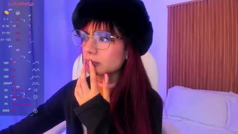 Snapshot of sophiecherry_ chatting on September 24, 1:59 am Sophie IG sophiecherry es online show from September 24, 1:59 am
