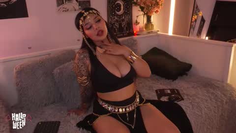 Sophiee  online show from November 1, 2:59 am