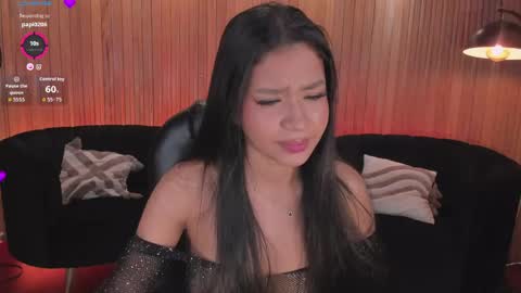 Sophie Houston online show from April 14, 8:14 am