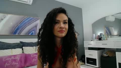 Sophie online show from September 18, 5:11 pm