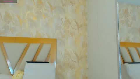 Snapshot of sophiekozlov chatting on September 20, 1:42 pm Sophie online show from September 20, 1:42 pm