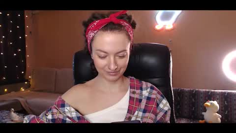 sophieleroux online show from February 1, 12:04 pm