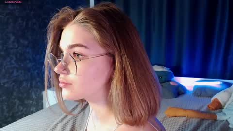 Sophie online show from April 29, 8:36 pm