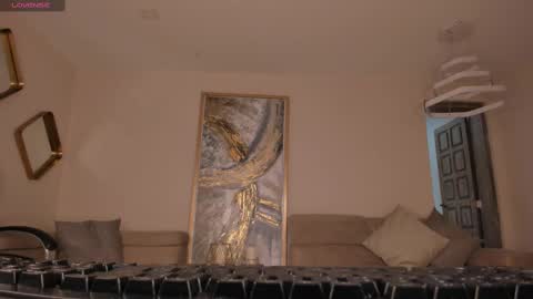 Sophie  Palmer online show from March 8, 12:39 pm