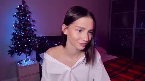 sophiewildcat online show from December 16, 1:39 pm