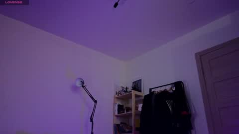 Snapshot of space_x_roxy chatting on January 12, 4:50 pm Roxy online show from January 12, 4:50 pm