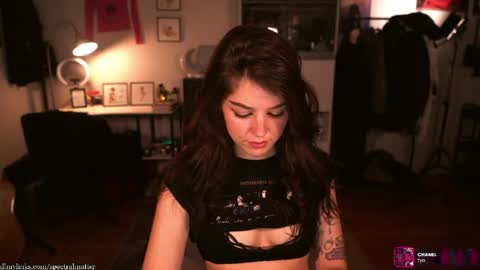 m online show from April 23, 11:07 pm