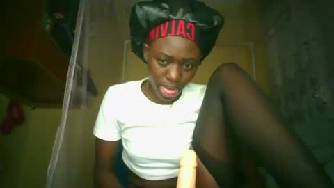 spicedebony13 online show from July 23, 1:58 am