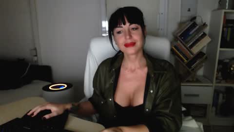 Carla online show from October 5, 7:52 pm