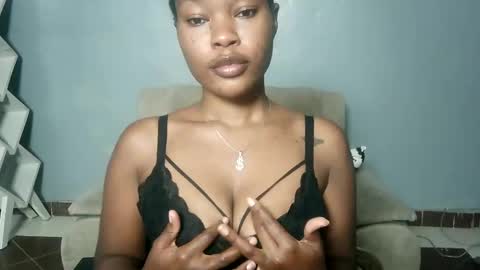 Spicy kerrine online show from March 6, 2:09 am