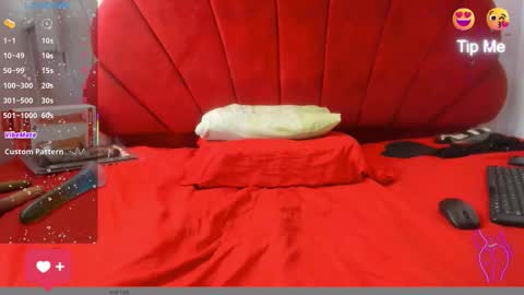 EVA online show from February 2, 7:35 pm