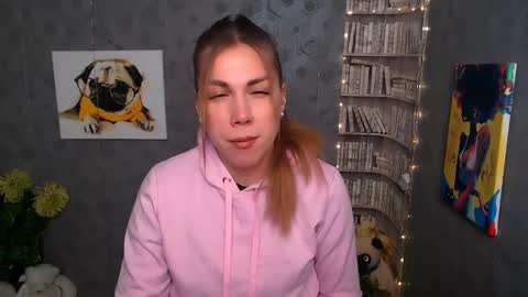 Snapshot of sport_tall_karina chatting on January 17, 8:02 am Karina online show from January 17, 8:02 am