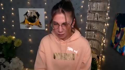 Snapshot of sport_tall_karina chatting on January 3, 8:21 am Karina online show from January 3, 8:21 am