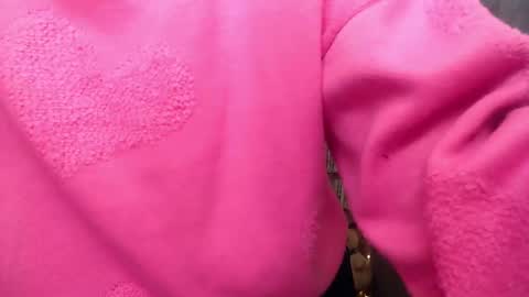 Snapshot of sport_tall_karina chatting on March 3, 8:43 am Karina online show from March 3, 8:43 am