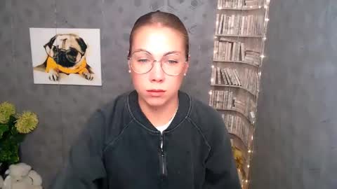 Snapshot of sport_tall_karina chatting on January 28, 8:25 am Karina online show from January 28, 8:25 am