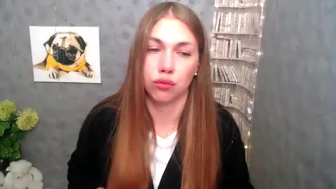 Snapshot of sport_tall_karina chatting on February 19, 8:44 am Karina online show from February 19, 8:44 am