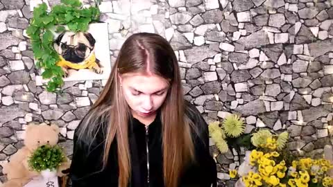 Snapshot of sport_tall_karina chatting on October 23, 9:04 am Karina online show from October 23, 9:04 am