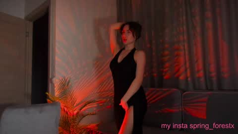Snapshot of spring_forestx chatting on January 29, 6:39 pm Lilly online Monday - Friday ask time in pm online show from January 29, 6:39 pm