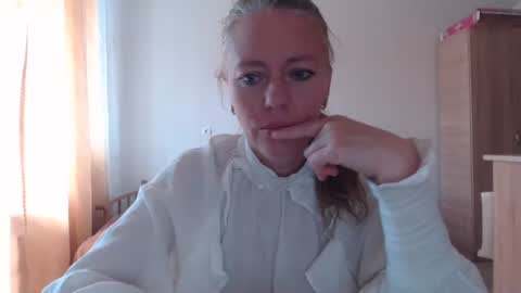 spring_time_ online show from May 19, 8:43 am