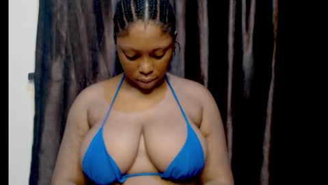 Snapshot of squirtyqueenxx chatting on September 21, 11:47 pm gold online show from September 21, 11:47 pm