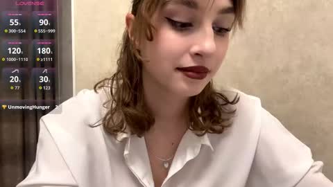 Elli online show from February 22, 6:09 pm